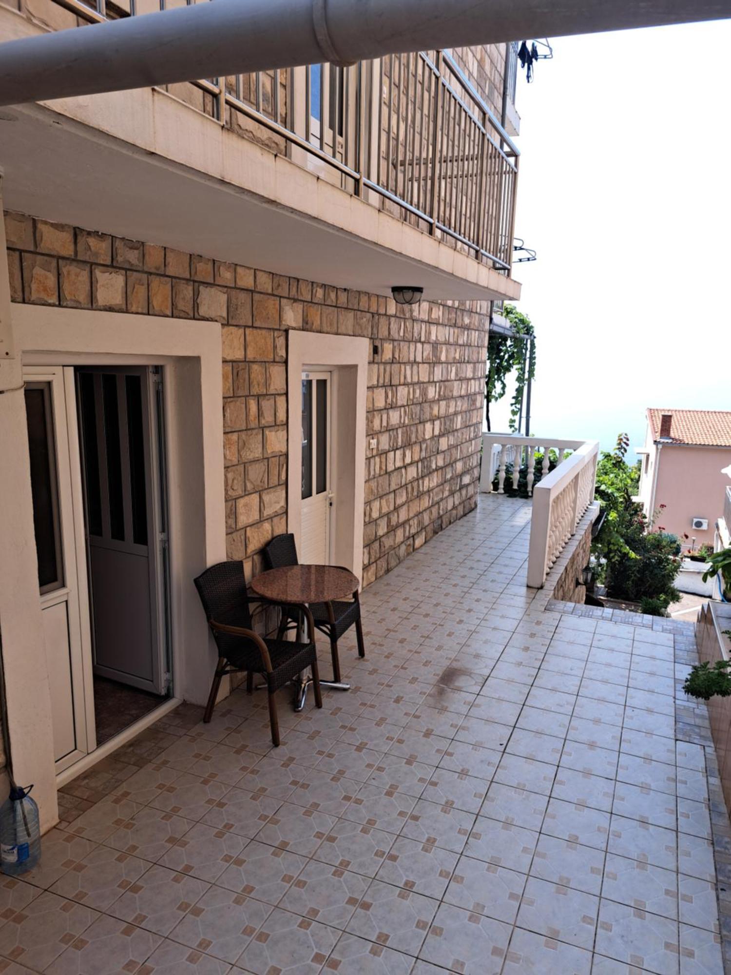 Apartments Dragisic Светі-Стефан Екстер'єр фото