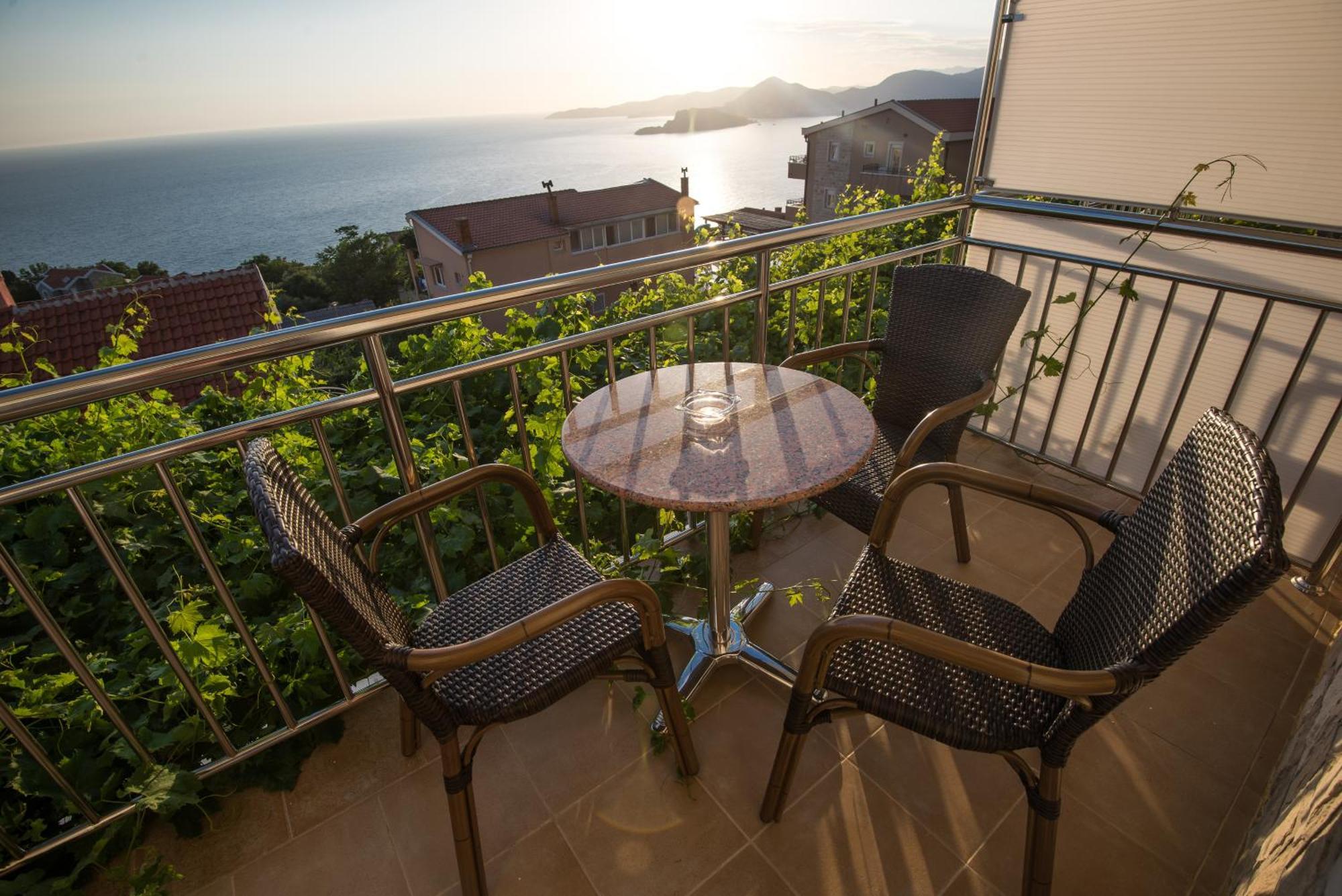 Apartments Dragisic Светі-Стефан Номер фото